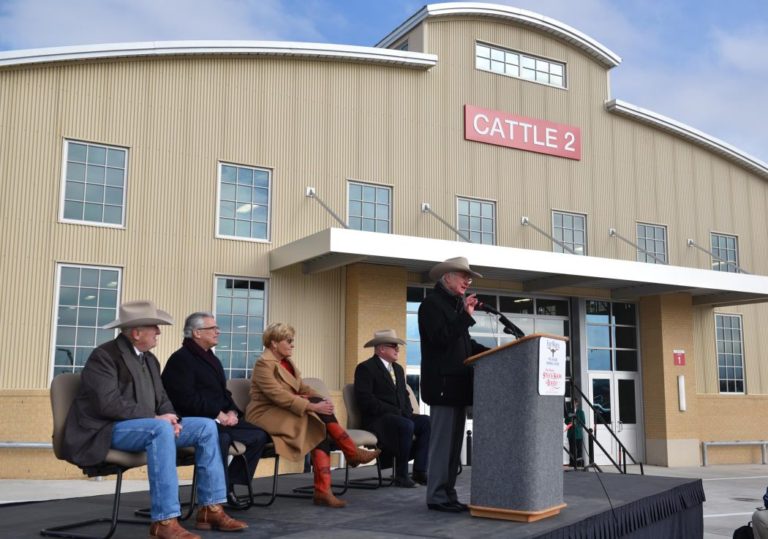 Fort Worth Stock Show gives a glimpse of the future with cattle barn, promenade