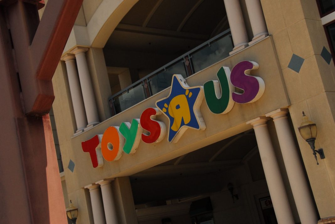 Toys R Us revs up for holiday hiring Fort Worth Business