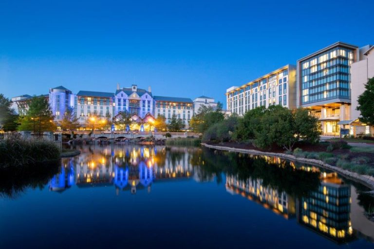 Gaylord Texan completes $115M project, adds 303 rooms, more meeting space