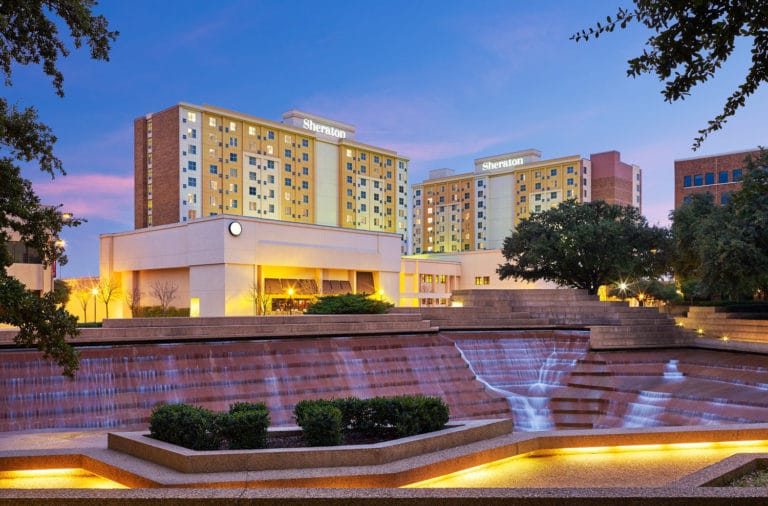 On-again: Marriott poised to buy Starwood, creating world’s largest hotelier