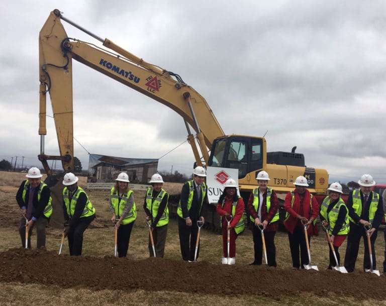 Sundt breaks ground for Arlington recreation center