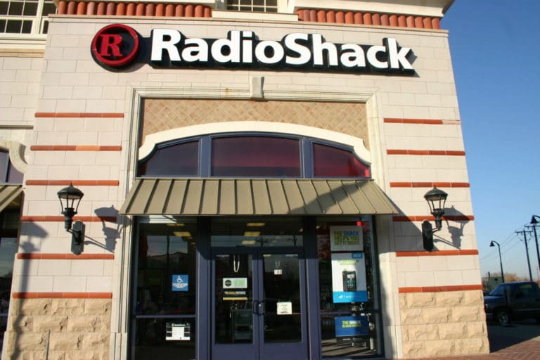 RadioShack’s sale of customer data could be unlawful, FTC says