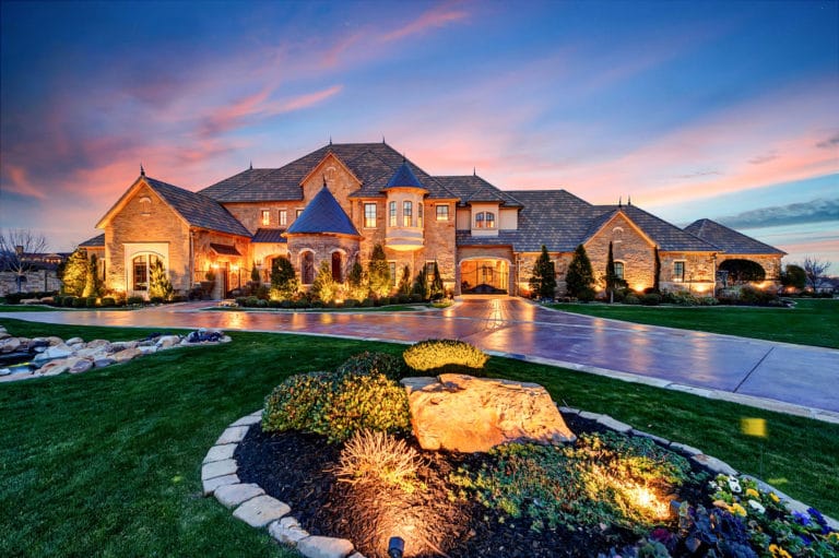 Fort Worth estate going up for auction