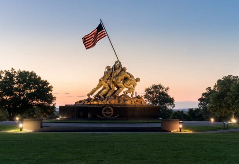 Decades after battle, Iwo Jima veterans meet in Galveston