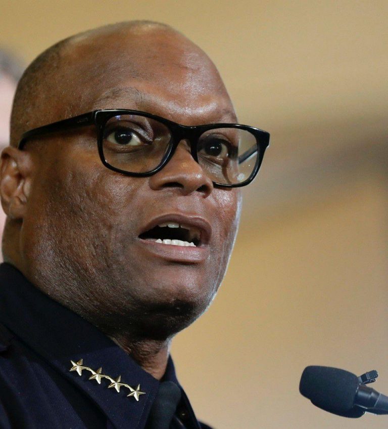 Ex-Dallas police chief now heads Chicago Police Department