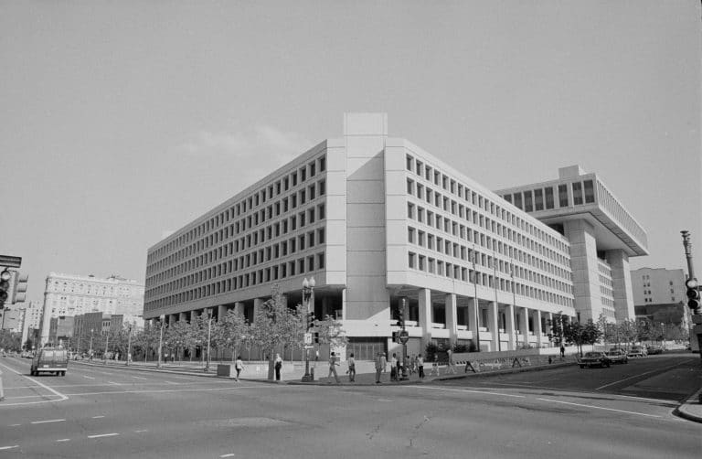 William Sessions, FBI head fired by President Clinton, dies