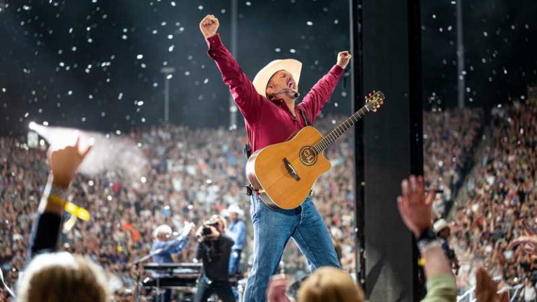 Garth Brooks concert to be played at 300 drive-in theaters