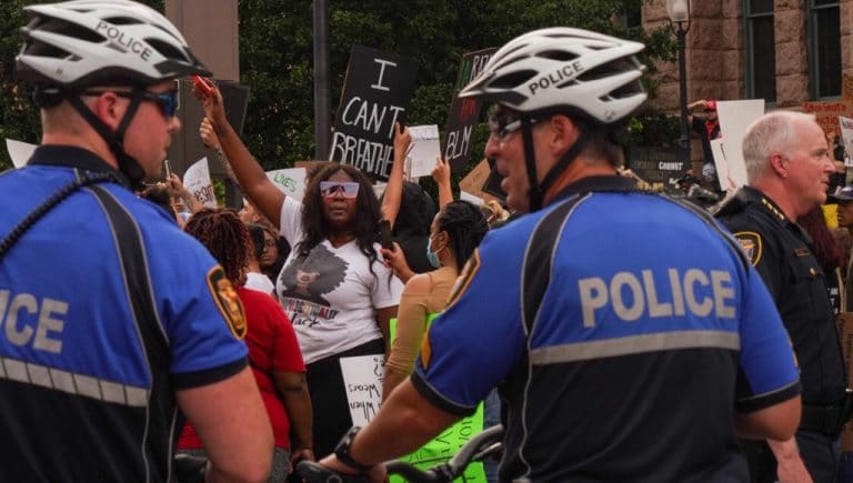 Fort Worth could extend curfew to June 9