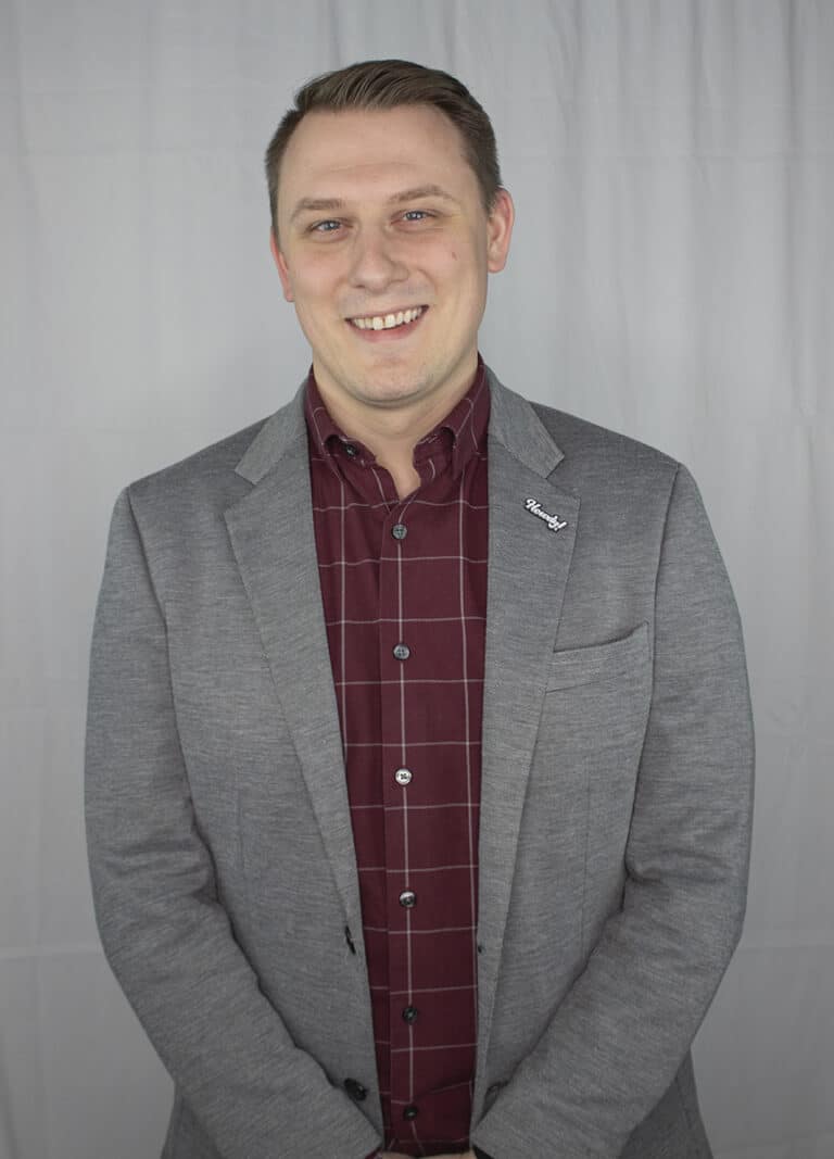 Glint Advertising promotes Ryan Noel to vice president, adds account director