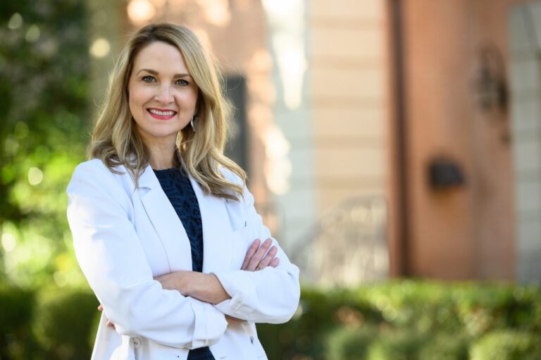 Fort Worth’s Republican mayor criticizes GOP, pushes for Medicaid expansion and defends trans kids