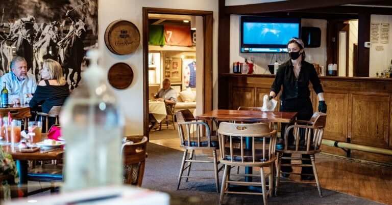 Alcohol to-go from restaurants gets closer to becoming permanent as Texas House gives initial approval