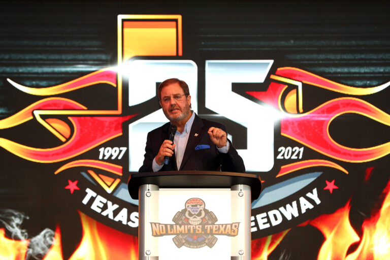 Texas Motor Speedway’s Gossage stepping down