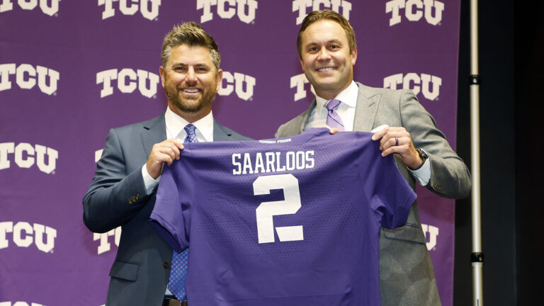 TCU promotes former MLB pitcher Saarloos as new head coach
