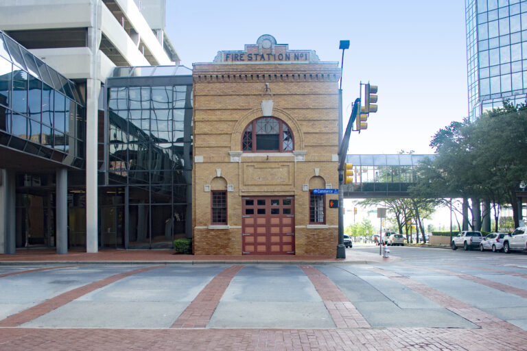 Starbucks Pickup store coming to historic downtown building