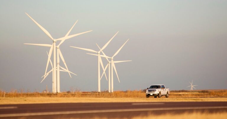 Gov. Greg Abbott tells electricity regulators to encourage building more power plants, penalize renewable energy