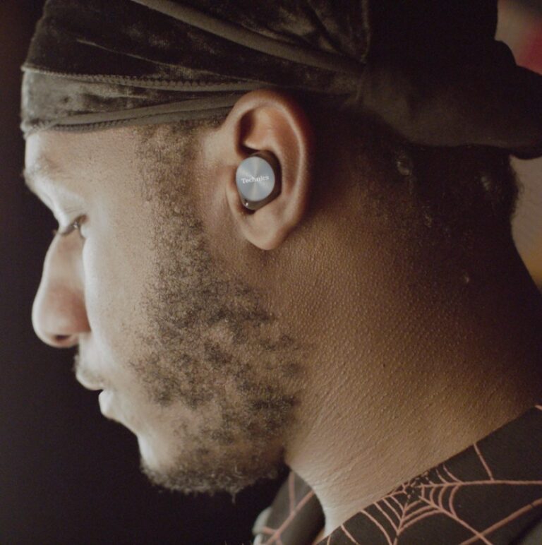 Fort Worth’s Leon Bridges partners on new wireless earbuds