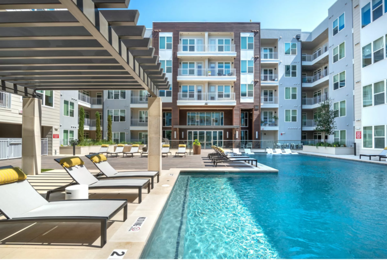Luxury multifamily property in Fort Worth acquired by Houston investment firm