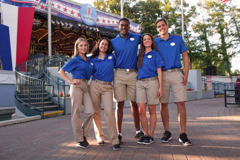 Six Flags Over Texas holding two-day hiring fair