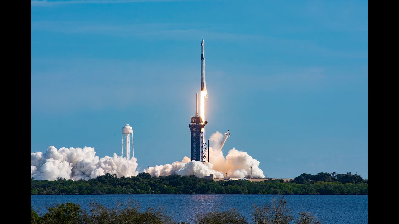Double Dragons: SpaceX launches space station supplies