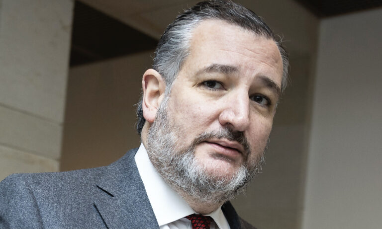Cruz warns Texas Republicans his reelection not in the bag