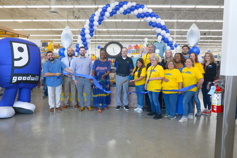 GOODWILL NORTH CENTRAL TEXAS CELEBRATES SUCCESSFUL GRAND OPENING OF NEW MANSFIELD STORE
