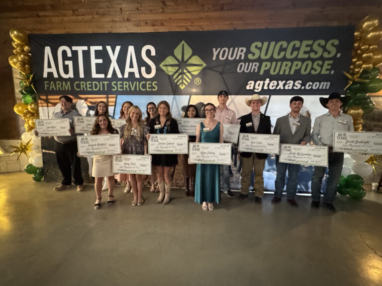 AgTexas Farm Credit Awards $68,500 in Scholarships in April