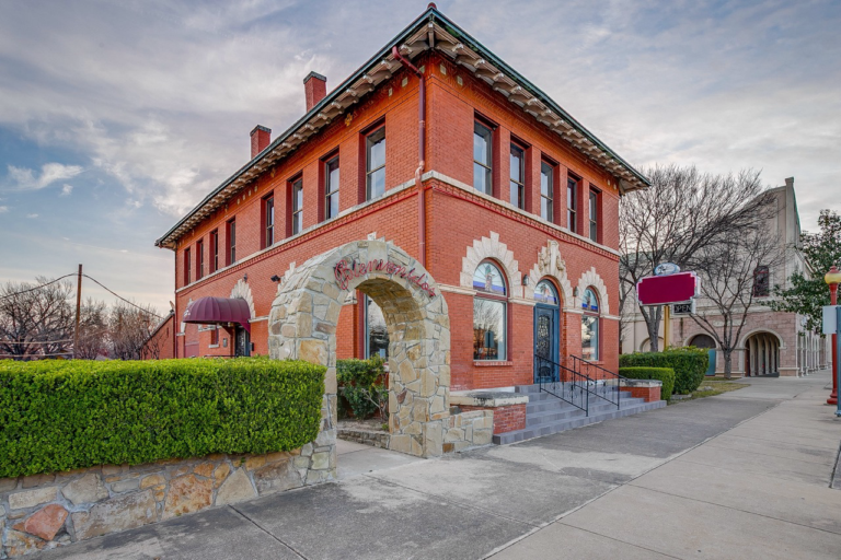 Panther City BBQ Expands to Fort Worth’s Historic Northside with New Lease at 1540 N. Main Street